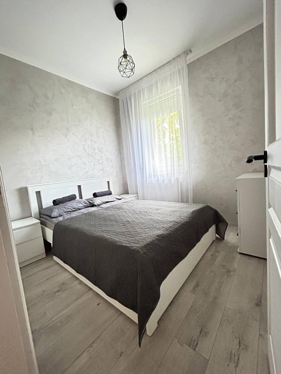 Sunhouse Apartman Hajduszoboszlo Exterior photo